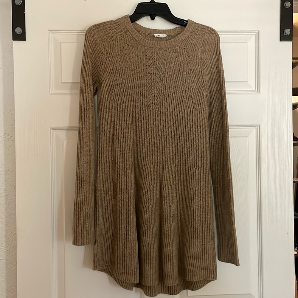 Splendid brown sweater dress. Size XS. Worn once. Great condition